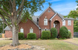 8087 CAMBURY Cv W, Germantown, TN 38138