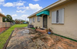 7248 NW 3rd St, Miami, FL 33126