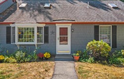 23 Ward Circle 23, Brunswick, ME 04011