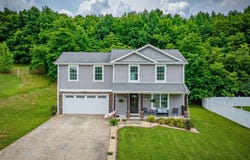 102 Carmack Drive, Bristol, VA 24201