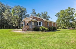 1330 E Hanrahan Road, Ayden, NC 28513