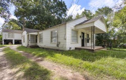1101 Hackberry Street, Nacogdoches, TX 75961
