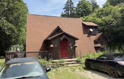 8812 E Little Doe Run Road, Madison, IN 47250