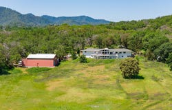 4640 Scenic Avenue, Central Point, OR 97502