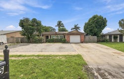 1275 Scottsdale Road S, West Palm Beach, FL 33417