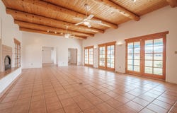 122 Camino del Viernes, Taos, NM 87571
