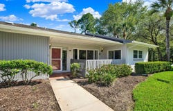 10 Aster Place, Oldsmar, FL 34677