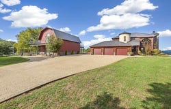 18348 Oakridge Road, Springdale, AR 72764