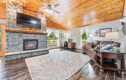 4279 Fayre Rd, Duluth, MN 55803