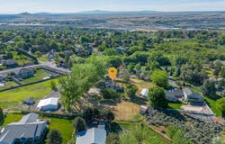 101204 E Clover Road, Kennewick, WA 99338