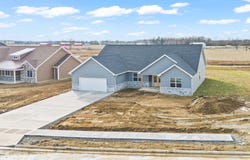2650 Pleasant View Drive, Troy, OH 45373