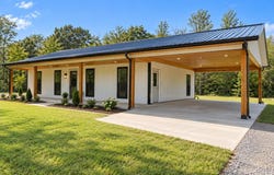113 Bull Horn Drive, COMO, MS 38619