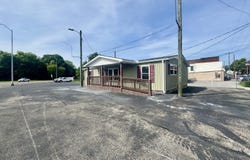 4 Green St, Athens, TN 37303