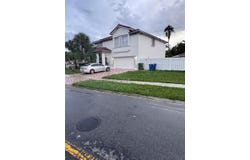 83 Gables Blvd, Weston, FL 33326