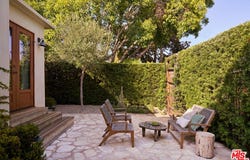 655 Angelus Pl, Venice, CA 90291