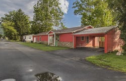 202 Riverside Dr., HINTON, WV 25951