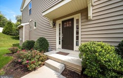 275 KESTREL CT, KENNETT SQUARE, PA 19348