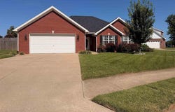 4921 Diamond Dr, Owensboro, KY 42303