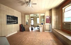 504 Brown Avenue, Paris, TX 75460