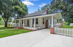 5061 Combs St, Milton, FL 32570