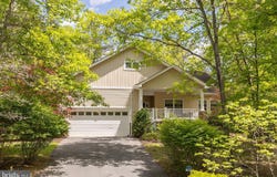 107 SUNSET Circle, CROSS JUNCTION, VA 22625