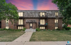 3708 S Terry Ave, Sioux Falls, SD 57106