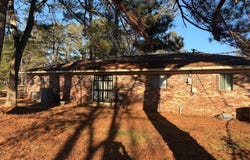 301 Meadowlane Dr, Aberdeen, MS 39730