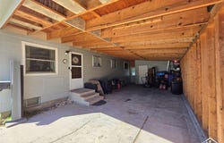 1609 E Laurel Street, Garden City, KS 67846