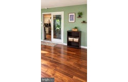 204 ELDERBERRY DR, LEVITTOWN, PA 19054