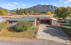 250 QUARTZITE Loop, CHEWELAH, WA 99109