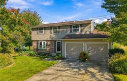 1005 Deepwood Drive, Macedonia, OH 44056