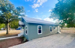 206 Vine Street, Bangs, TX 76823