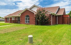 608 Aldridge Street, Commerce, TX 75428
