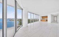 175 SE 25 Rd, Miami, FL 33129