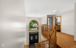 1017 E Red Oak Street, Addison, IL 60101