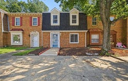 9 Colonial Way, Chesapeake, VA 23325