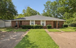 1104 E High Street, Terrell, TX 75160