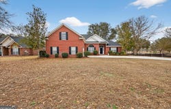 58 Lansing Drive, Ellabell, GA 31308