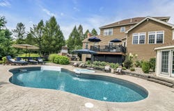 31 Burbank Road, Londonderry, NH 03053