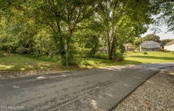 293 Dudala Way, Loudon, TN 37774