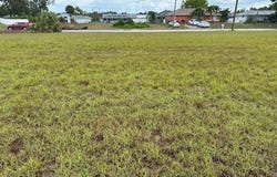 1810 NE 27th Terrace, Cape Coral, FL 33909