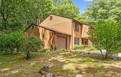 3 Quail Circle, Smithfield, RI 02917