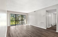 3236 S SEMORAN Boulevard, ORLANDO, FL 32822