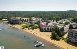 1995 US31, Traverse City, MI 49686