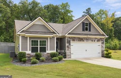 1404 Beckett Drive, Hampton, GA 30228