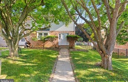 52 WILLOW Street, MACUNGIE, PA 18062