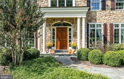 132 WAVERLY Circle, PHOENIXVILLE, PA 19460