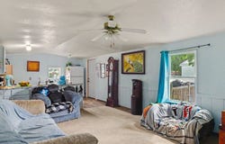 307 Pulaski, Mahomet, IL 61853