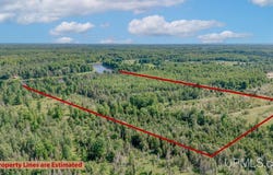 N.3 Lane, Gladstone, MI 49837