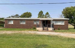 1375 Texas Ave., Nash, OK 73761